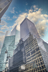 Obraz premium New York City at sunset, beautiful sky over city skyscrapers, USA