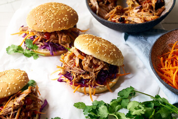 Pulled pork burgers