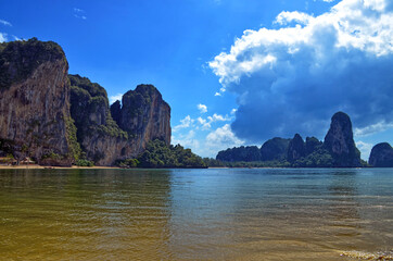 Naklejka premium Krabi, Thailand - View of Tonsai Bay