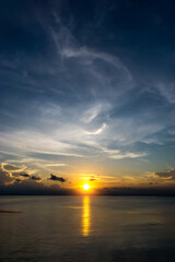Fototapeta na wymiar Seascape sunset sky and cloud.