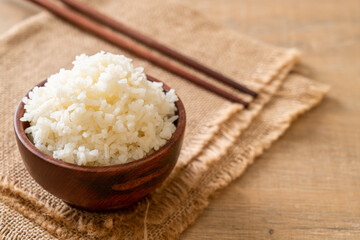 cooked white rice bowl