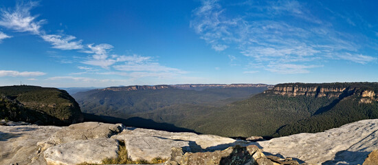 Beautiful panoramic view of deep valleys and tall mountains, Lincoln's Lookout, Blue Mountain National Park, New South Wales, Australia
