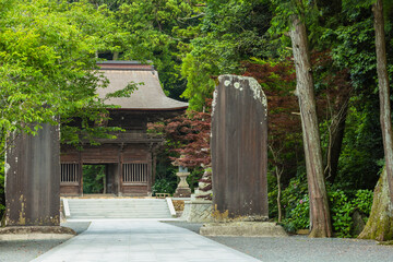 日本　静岡県袋井市、遠州三山の一つ法多山尊永寺の仁王門