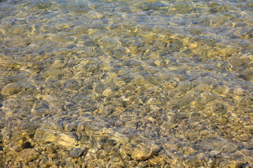 Farbige Wasserfläche