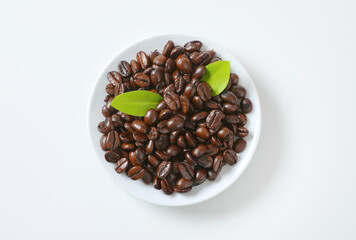 Roasted coffee beans