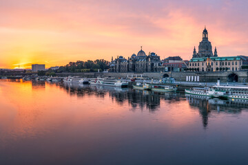 Fototapeta na wymiar Dresden skyline along the Elbe River at sunrise, Saxony, Germany
