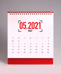 Simple desk calendar 2021 - May