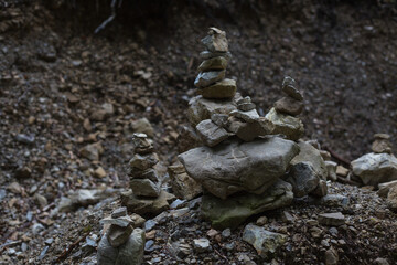 Steinmandl auf dem Weg nach Gerstruben