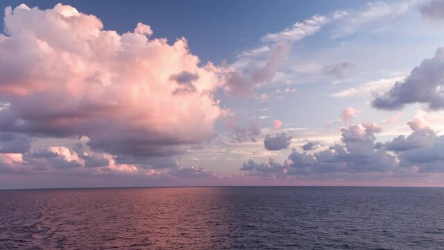 Loopable video of amazing sky and sea from boat