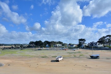 Fototapeta premium Beautiful view of the Pellinec bay at Penvenan in Brittany. France