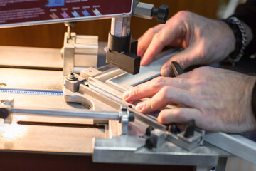 baguette maister, master in robot, baguette machine for cutting baguette