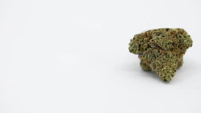 Marijuana Strain, AMF OG, 360 Degree Looping Rotation, Single Bud, 
Right Frame, 4K, 10 bit 422, 60p