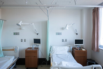 Fototapeta na wymiar 病院の入院ベッド