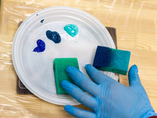 Paint table sponge with paint Flatley master class