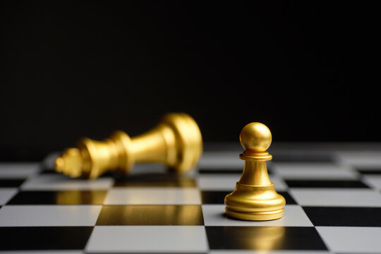 The concept of a winner and a leader over a strong opponent