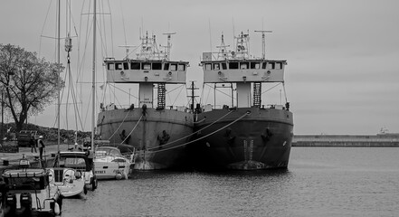 Fototapeta premium Twin ship in the port of Gdynia 