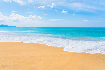Beautiful tropical beach sea ocean with white cloud and blue sky - 392205136