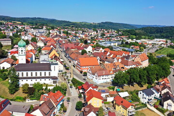 Fototapeta na wymiar Luftbild von Stockach bei schönem Wetter