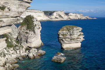 Kreidefelsen bei Bonifacio auf der Insel Korsika