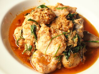 Stir-fried fish with red curry paste