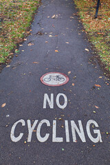 photography of no cycling sign