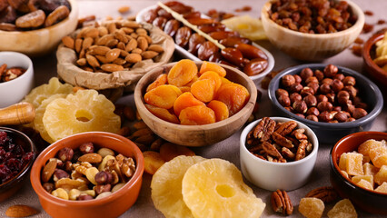 nuts and dried fruit composition