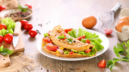 omelet with vegetable and lettuce