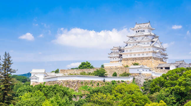 姫路城」の写真素材 | 5,769件の無料イラスト画像 | Adobe Stock