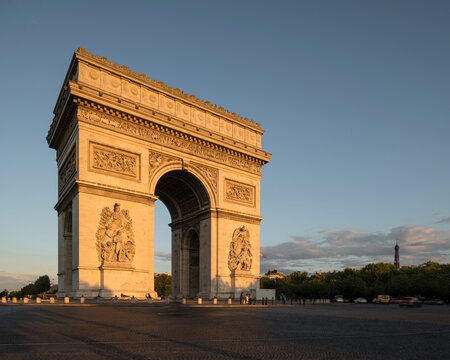 Arc de Triomphe de l'Etoile, Paris, Ile-de-France, France