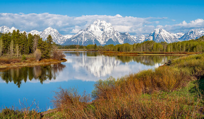 Oxbow bend in the fall