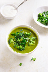 Healthy broccoli green pea soup