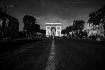 Arc De Triomphe in Paris, France with no people in black and white