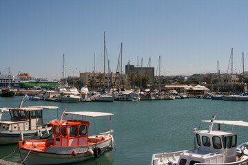 Fototapeta na wymiar boats in port