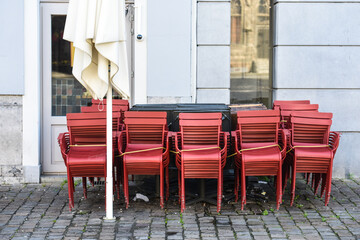 restaurant horeca fermé fermeture terrasse confinement reconfinement deconfinement covid-19