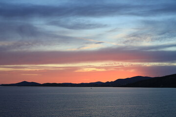 Fototapeta premium sunrise on the lake