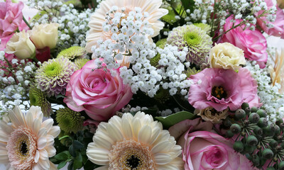 picture filling gorgeous bouquet of pink roses