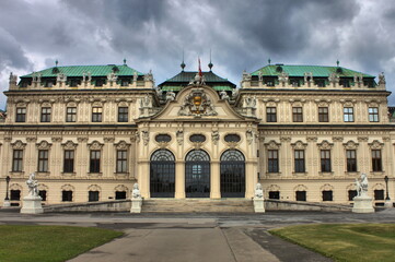 Fototapeta na wymiar Facade of Belvedere Palace in Vienna, Austria