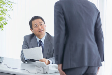 ビジネスマン　管理職