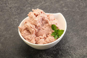 Liver pate in the bowl