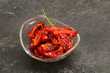 Sun-dried tomato in olive oil