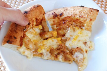 照り焼きチキンのピッツァ