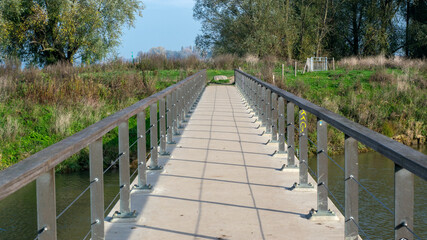 Fototapeta na wymiar Bridge over the Stadswaard in Gelderland