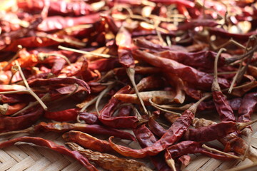 dried red hot chili peppers