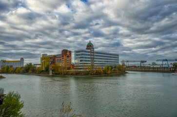 Hafen und historische Mühle in Düsseldorf 