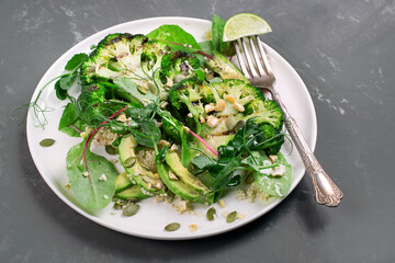 Green broccoli salad with white sauce