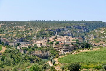 Vue panoramique sue le village de Minerve 