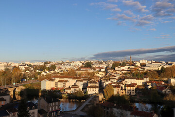 Obraz premium Ombre et lumière au petit matin
