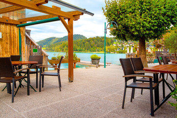 Idyllic spot with view of the Fuschlsee (lake Fuschl) in Fuschl am See, Austria