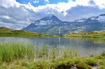 Fototapeta na wymiar View of Lac Blanc and Dent Parrachée Mountain, Vanoise National Park, France