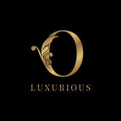 Fototapeta premium luxury floral vintage letter O